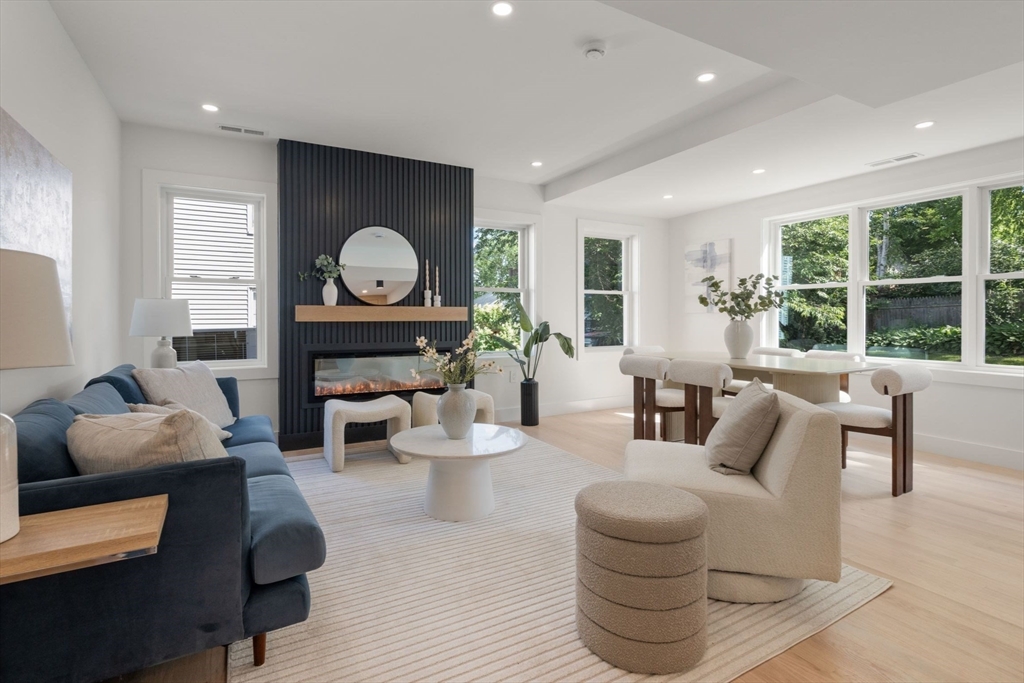 144-146 Webster St, Arlington, Massachusetts, 4 Bedrooms Bedrooms, 7 Rooms Rooms,4.5 BathroomsBathrooms,Residential,For Sale,Webster St,73546008