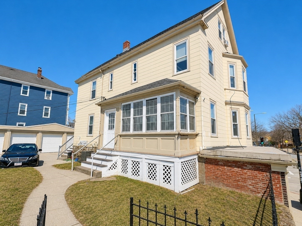 86 South St, Boston, Massachusetts, 3 Bedrooms Bedrooms, 5 Rooms Rooms,1 BathroomBathrooms,Residential Lease,For Rent,South St,73546014
