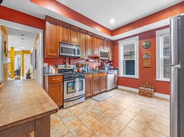 71 Romsey Sr, Boston, Massachusetts, 2 Bedrooms Bedrooms, 5 Rooms Rooms,1 BathroomBathrooms,Residential,For Sale,Romsey Sr,73546045 71 Romsey Sr, Boston, Massachusetts, 2 Bedrooms Bedrooms, 5 Rooms Rooms,1 BathroomBathrooms,Residential,For Sale,Romsey Sr,73546045
