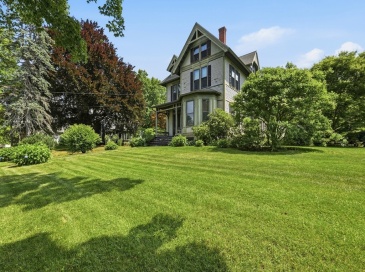 33 Gilbert St, North Brookfield, Massachusetts, 5 Bedrooms Bedrooms, 12 Rooms Rooms,2.5 BathroomsBathrooms,Residential,For Sale,Gilbert St,73546049