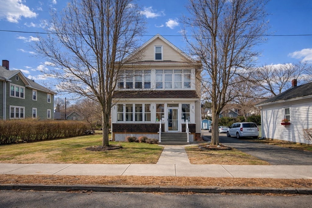 65 Stearns Ter, Chicopee, Massachusetts, 5 Bedrooms Bedrooms, 12 Rooms Rooms,3 BathroomsBathrooms,Residential Income,For Sale,Stearns Ter,73490720