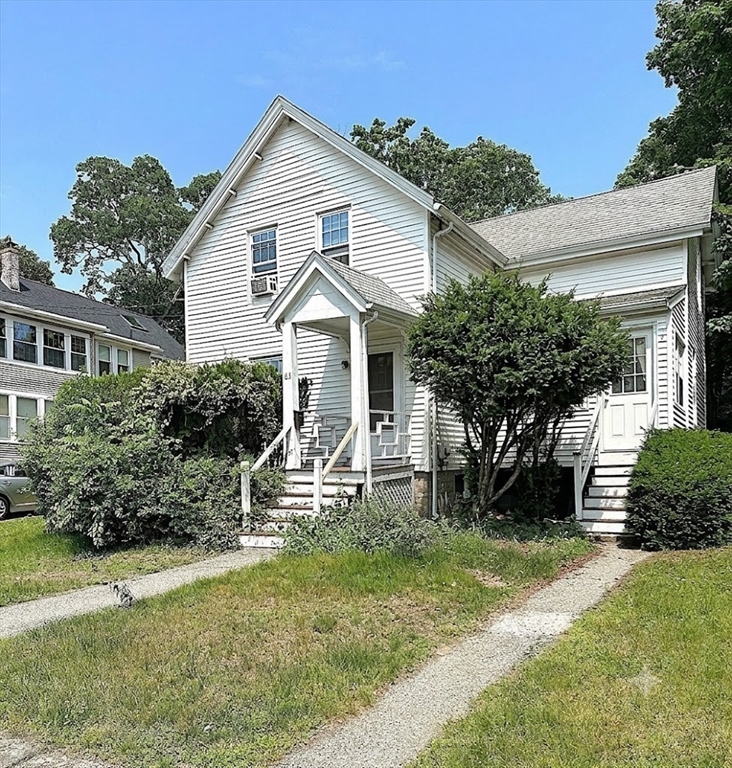 63 Howard St, Norwood, Massachusetts, 3 Bedrooms Bedrooms, 6 Rooms Rooms,1 BathroomBathrooms,Residential,For Sale,Howard St,73546001