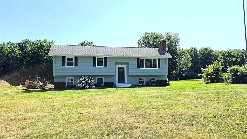 62 Millville Rd, Mendon, Massachusetts, 3 Bedrooms Bedrooms, 8 Rooms Rooms,2 BathroomsBathrooms,Residential,For Sale,Millville Rd,73540499