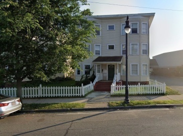 448 Dickinson, Springfield, Massachusetts, 1 Bedroom Bedrooms, 4 Rooms Rooms,1 BathroomBathrooms,Residential Lease,For Rent,Dickinson,73546103