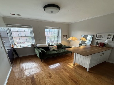 200 Warren Ave, Boston, Massachusetts, 1 Bedroom Bedrooms, 2 Rooms Rooms,1 BathroomBathrooms,Residential Lease,For Rent,Warren Ave,73511141