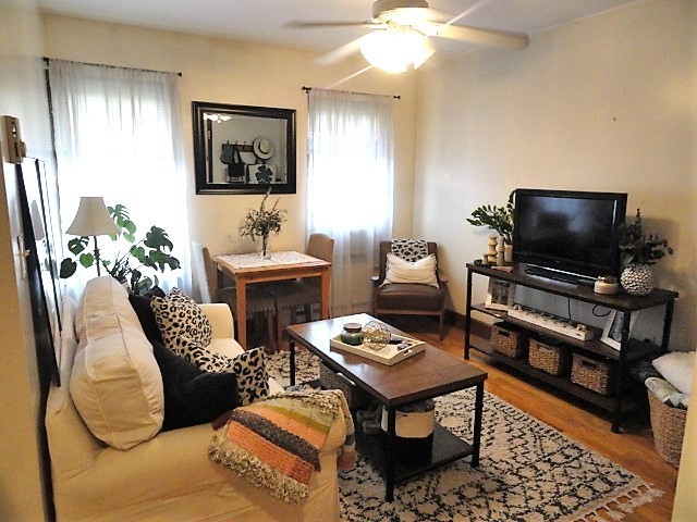 282 Shawmut Ave, Boston, Massachusetts, 1 Bedroom Bedrooms, 4 Rooms Rooms,1 BathroomBathrooms,Residential Lease,For Rent,Shawmut Ave,73535588