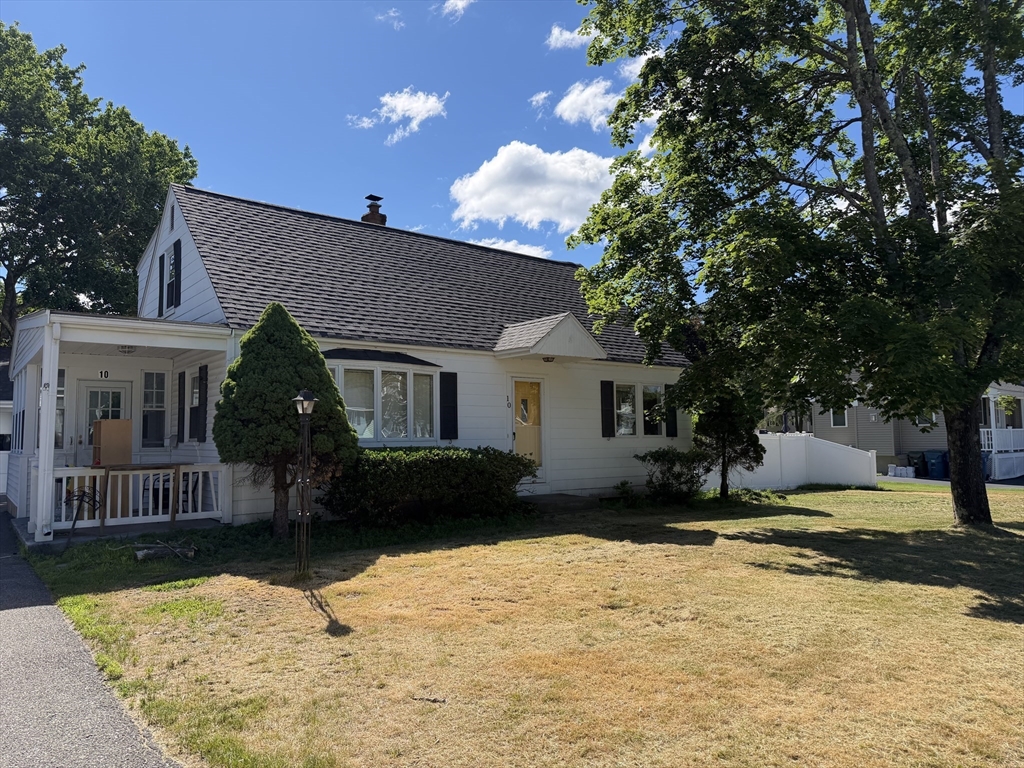 10 Darby St, Tewksbury, Massachusetts, 3 Bedrooms Bedrooms, 8 Rooms Rooms,1.5 BathroomsBathrooms,Residential Lease,For Rent,Darby St,73539426