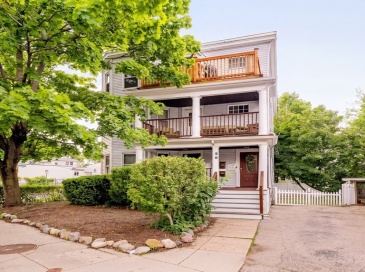304-306 Cummins Highway, Boston, Massachusetts, 2 Bedrooms Bedrooms, 5 Rooms Rooms,1 BathroomBathrooms,Residential,For Sale,Cummins Highway,73528445