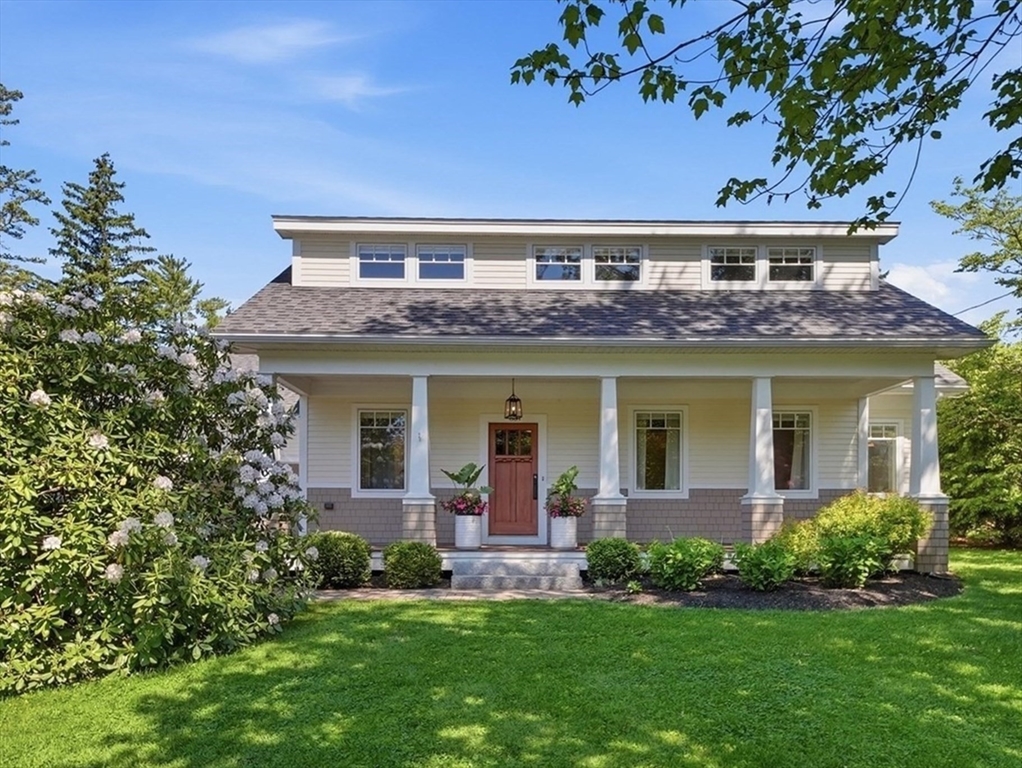60 Hanover St, Newbury, Massachusetts, 3 Bedrooms Bedrooms, 12 Rooms Rooms,2.5 BathroomsBathrooms,Residential,For Sale,Hanover St,73533457
