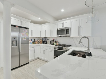 467 E 8th, Boston, Massachusetts, 2 Bedrooms Bedrooms, 6 Rooms Rooms,2 BathroomsBathrooms,Residential Lease,For Rent,E 8th,73535696