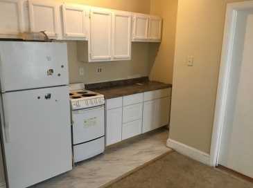 61 Vine, Lynn, Massachusetts, 2 Bedrooms Bedrooms, 4 Rooms Rooms,1 BathroomBathrooms,Residential Lease,For Rent,Vine,73545990