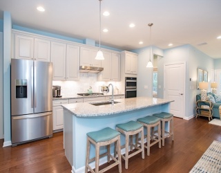 6 Tiger Terrace, Walpole, Massachusetts, 2 Bedrooms Bedrooms, 9 Rooms Rooms,3.5 BathroomsBathrooms,Residential,For Sale,Tiger Terrace,73545858