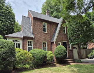20 Shaw Rd, Wellesley, Massachusetts, 3 Bedrooms Bedrooms, 6 Rooms Rooms,2.5 BathroomsBathrooms,Residential,For Sale,Shaw Rd,73546159
