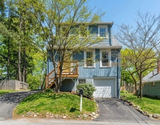 76 East Shore Road, Holbrook, Massachusetts, 4 Bedrooms Bedrooms, 7 Rooms Rooms,1 BathroomBathrooms,Residential,For Sale,East Shore Road,73546160