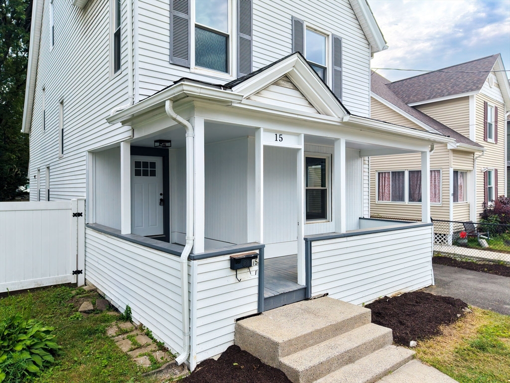 15 Myrtle Ave, Holyoke, Massachusetts, 4 Bedrooms Bedrooms, 7 Rooms Rooms,2 BathroomsBathrooms,Residential,For Sale,Myrtle Ave,73546164