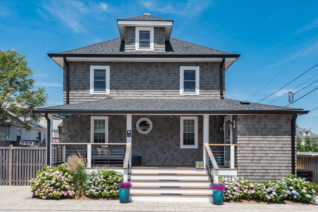 3 Lincoln Street, Hull, Massachusetts, 4 Bedrooms Bedrooms, 7 Rooms Rooms,2 BathroomsBathrooms,Residential,For Sale,Lincoln Street,73544024