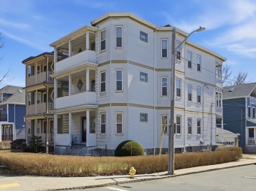 320 Fellsway West, Medford, Massachusetts, 9 Bedrooms Bedrooms, 18 Rooms Rooms,3 BathroomsBathrooms,Residential Income,For Sale,Fellsway West,73546178 320 Fellsway West, Medford, Massachusetts, 9 Bedrooms Bedrooms, 18 Rooms Rooms,3 BathroomsBathrooms,Residential Income,For Sale,Fellsway West,73546178