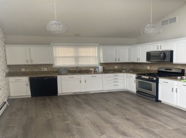 82 Gage Avenue, Revere, Massachusetts, 2 Bedrooms Bedrooms, 5 Rooms Rooms,1 BathroomBathrooms,Residential Lease,For Rent,Gage Avenue,73546109