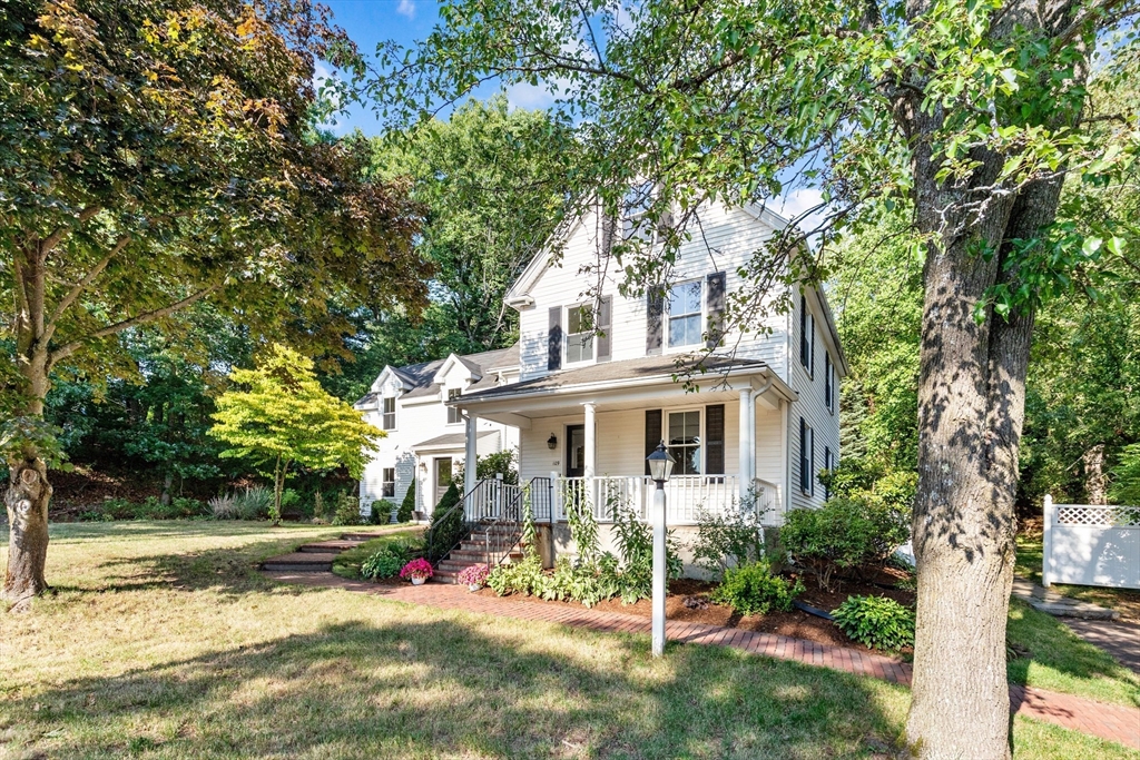 109 Grove St, Lexington, Massachusetts, 3 Bedrooms Bedrooms, 7 Rooms Rooms,2.5 BathroomsBathrooms,Residential,For Sale,Grove St,73546197