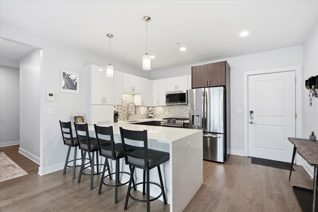 2 Cliveden St., Quincy, Massachusetts, 2 Bedrooms Bedrooms, 5 Rooms Rooms,2 BathroomsBathrooms,Residential,For Sale,Cliveden St.,73545855