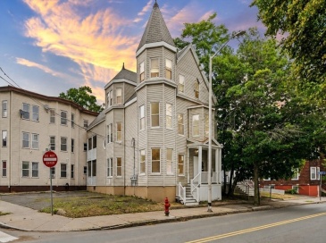 162 Washington St, Lynn, Massachusetts, 11 Bedrooms Bedrooms, 17 Rooms Rooms,3 BathroomsBathrooms,Residential Income,For Sale,Washington St,73546120 162 Washington St, Lynn, Massachusetts, 11 Bedrooms Bedrooms, 17 Rooms Rooms,3 BathroomsBathrooms,Residential Income,For Sale,Washington St,73546120