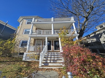 13 Roberts Rd, Cambridge, Massachusetts, 6 Bedrooms Bedrooms, 15 Rooms Rooms,3 BathroomsBathrooms,Residential Income,For Sale,Roberts Rd,73452539