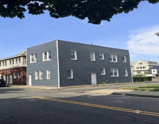1227 Sea, Quincy, Massachusetts, 6 Bedrooms Bedrooms, 10 Rooms Rooms,2 BathroomsBathrooms,Residential Income,For Sale,Sea,73546136