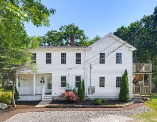580 Ash St, Brockton, Massachusetts, 6 Bedrooms Bedrooms, 13 Rooms Rooms,3 BathroomsBathrooms,Residential Income,For Sale,Ash St,73546137