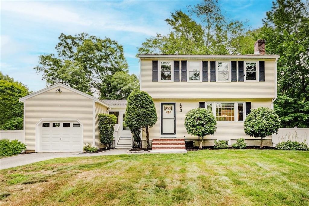 3 Kenilworth Lane, Haverhill, Massachusetts, 3 Bedrooms Bedrooms, 6 Rooms Rooms,1.5 BathroomsBathrooms,Residential,For Sale,Kenilworth Lane,73546002