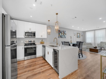 2 Harvest Dr, North Andover, Massachusetts, 2 Bedrooms Bedrooms, 6 Rooms Rooms,1.5 BathroomsBathrooms,Residential,For Sale,Harvest Dr,73546366