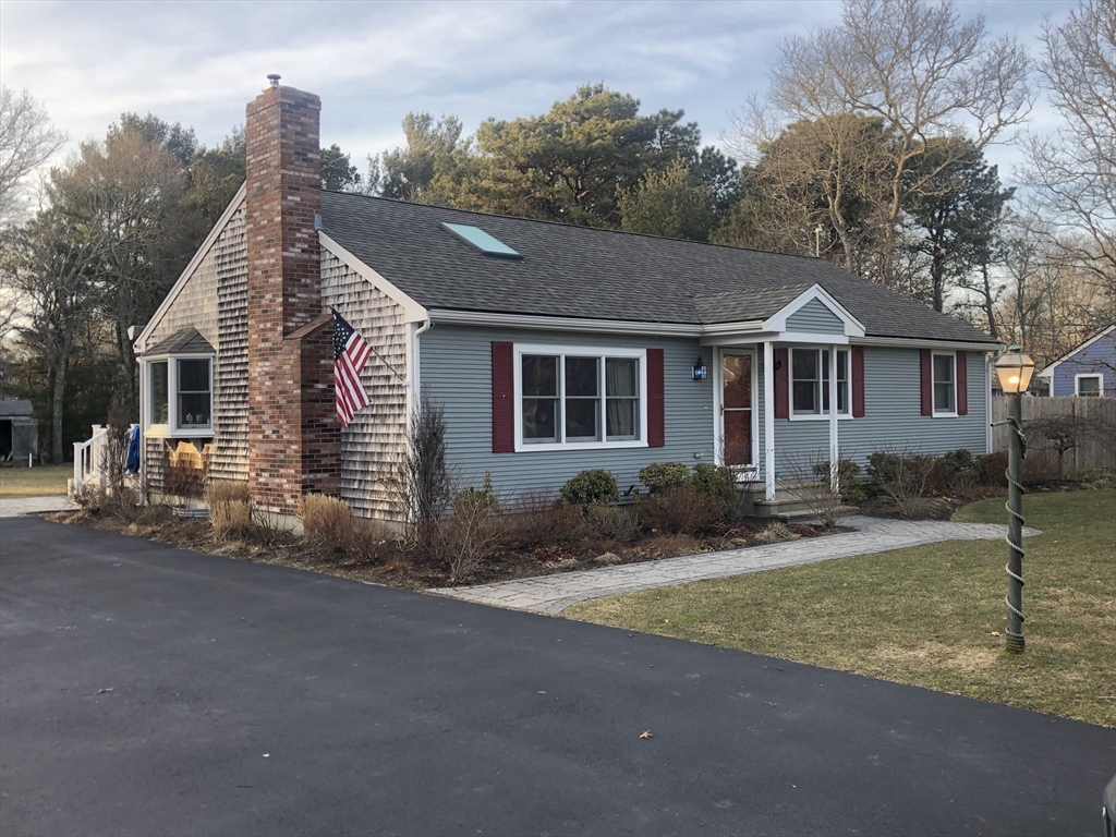 19 Spinnaker Ln, Bourne, Massachusetts, 3 Bedrooms Bedrooms, 6 Rooms Rooms,2.5 BathroomsBathrooms,Residential Lease,For Rent,Spinnaker Ln,73546382