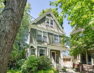 64 Gorham, Cambridge, Massachusetts, 5 Bedrooms Bedrooms, 9 Rooms Rooms,2.5 BathroomsBathrooms,Residential Lease,For Rent,Gorham,73546362