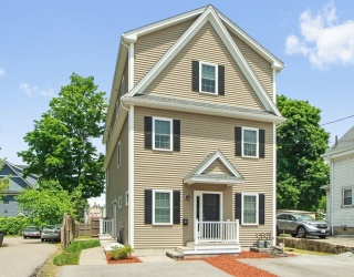66 Ash Street, Waltham, Massachusetts, 3 Bedrooms Bedrooms, 6 Rooms Rooms,3.5 BathroomsBathrooms,Residential,For Sale,Ash Street,73546269
