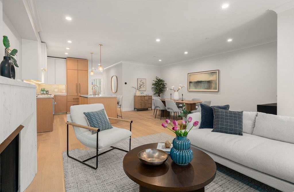 144 Worcester Street, Boston, Massachusetts, 4 Bedrooms Bedrooms, 8 Rooms Rooms,3 BathroomsBathrooms,Residential,For Sale,Worcester Street,73546242
