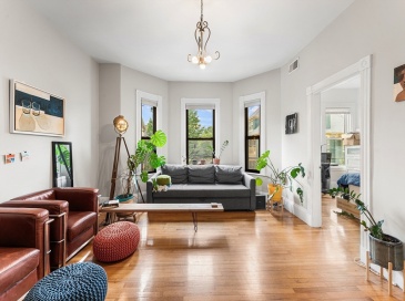 40 Rockview St, Boston, Massachusetts, 1 Bedroom Bedrooms, 4 Rooms Rooms,1 BathroomBathrooms,Residential,For Sale,Rockview St,73546284