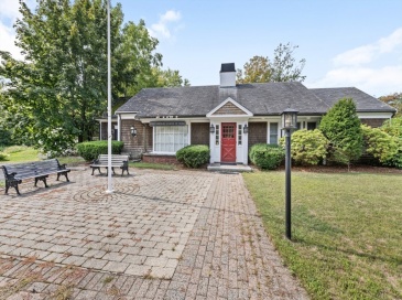 11 Maple St, West Newbury, Massachusetts, 12 Rooms Rooms,1.5 BathroomsBathrooms,Residential,For Sale,Maple St,73546314 11 Maple St, West Newbury, Massachusetts, 12 Rooms Rooms,1.5 BathroomsBathrooms,Residential,For Sale,Maple St,73546314