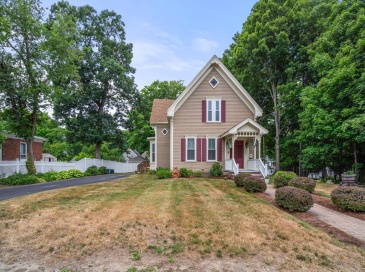290 Walnut Street, Stoughton, Massachusetts, 3 Bedrooms Bedrooms, 8 Rooms Rooms,3 BathroomsBathrooms,Residential,For Sale,Walnut Street,73546345