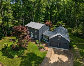 1662 Wachusett St, Holden, Massachusetts, 4 Bedrooms Bedrooms, 8 Rooms Rooms,2.5 BathroomsBathrooms,Residential,For Sale,Wachusett St,73546398
