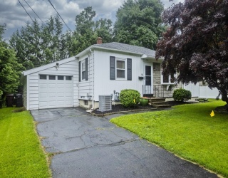 70 Vadnais St, Westfield, Massachusetts, 3 Bedrooms Bedrooms, 5 Rooms Rooms,2 BathroomsBathrooms,Residential,For Sale,Vadnais St,73546439