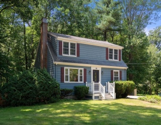 12 Southwick Rd, North Reading, Massachusetts, 3 Bedrooms Bedrooms, 8 Rooms Rooms,1.5 BathroomsBathrooms,Residential,For Sale,Southwick Rd,73546285