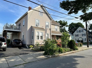 5 Clinton St, Newton, Massachusetts, 1 Bedroom Bedrooms, 3 Rooms Rooms,1 BathroomBathrooms,Residential Lease,For Rent,Clinton St,73546492