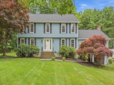 106 Colonial Drive, Andover, Massachusetts, 4 Bedrooms Bedrooms, 7 Rooms Rooms,3.5 BathroomsBathrooms,Residential,For Sale,Colonial Drive,73546203