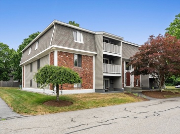 220 Bedford Street, Bridgewater, Massachusetts, 2 Bedrooms Bedrooms, 4 Rooms Rooms,1 BathroomBathrooms,Residential,For Sale,Bedford Street,73546509