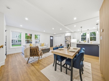 52 Rangeley Rd, Newton, Massachusetts, 3 Bedrooms Bedrooms, 7 Rooms Rooms,3 BathroomsBathrooms,Residential,For Sale,Rangeley Rd,73546521