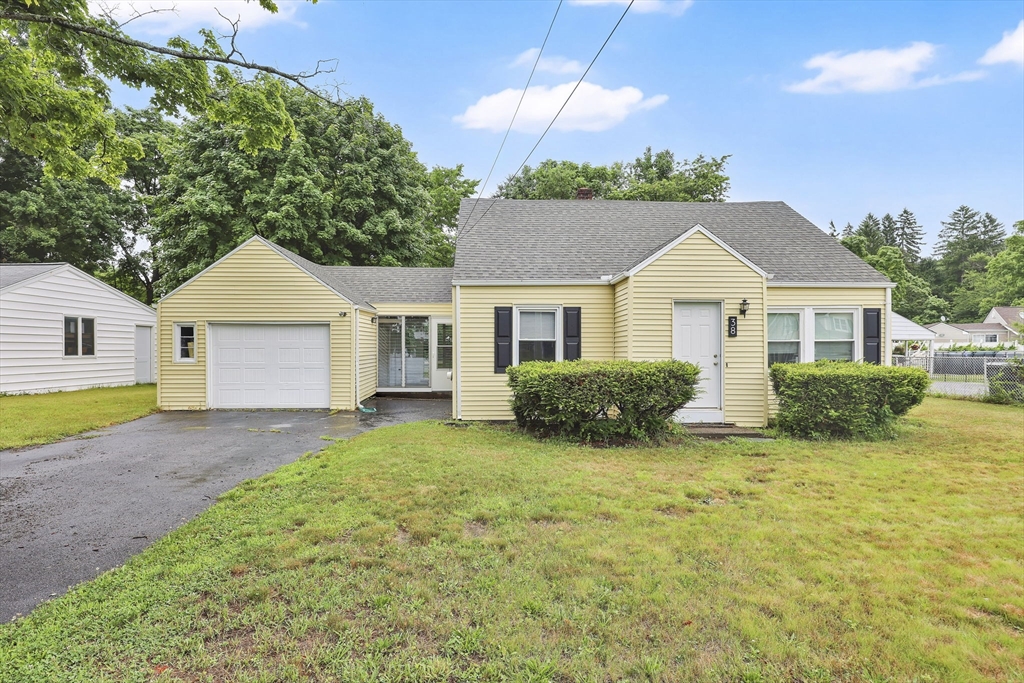 38 Tinkham Rd, Springfield, Massachusetts, 3 Bedrooms Bedrooms, 6 Rooms Rooms,2 BathroomsBathrooms,Residential,For Sale,Tinkham Rd,73546535