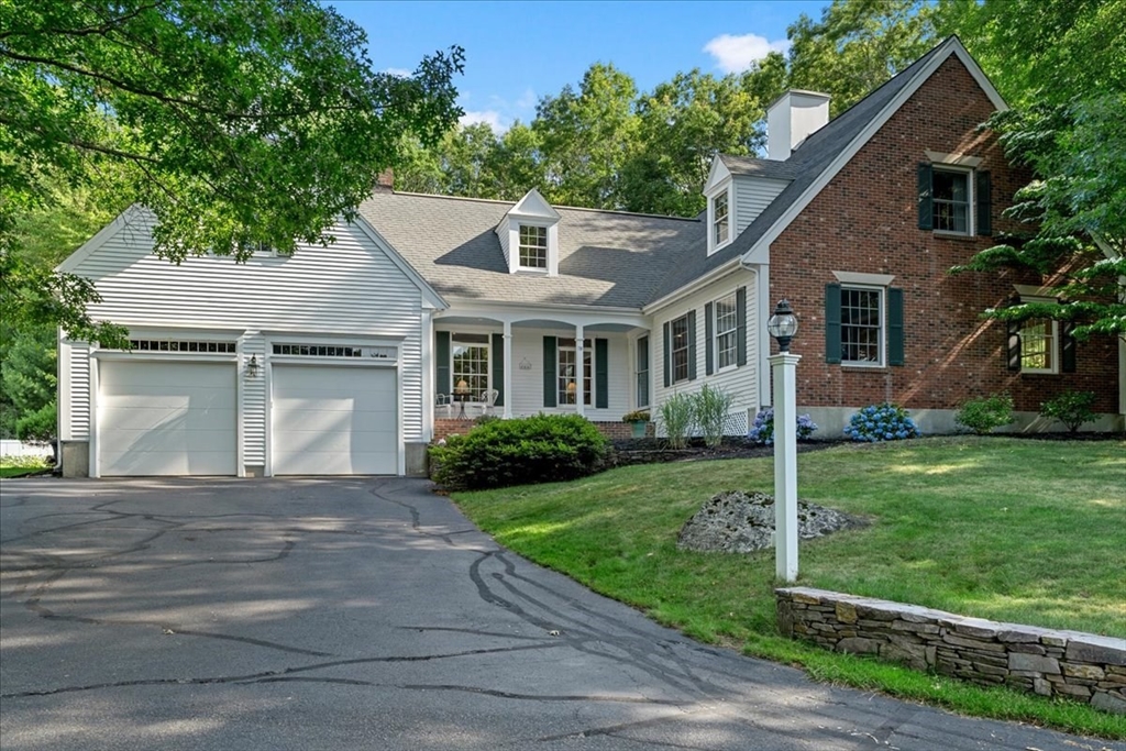 39 Oakman Way, Marshfield, Massachusetts, 4 Bedrooms Bedrooms, 10 Rooms Rooms,2.5 BathroomsBathrooms,Residential,For Sale,Oakman Way,73545163