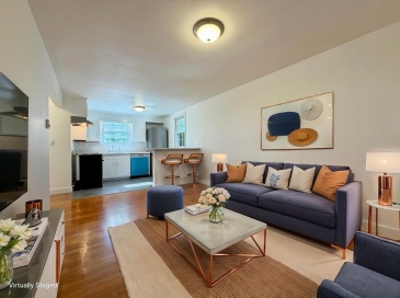 15 Park Avenue, Foxboro, Massachusetts, 1 Bedroom Bedrooms, 3 Rooms Rooms,1 BathroomBathrooms,Residential Lease,For Rent,Park Avenue,73537483