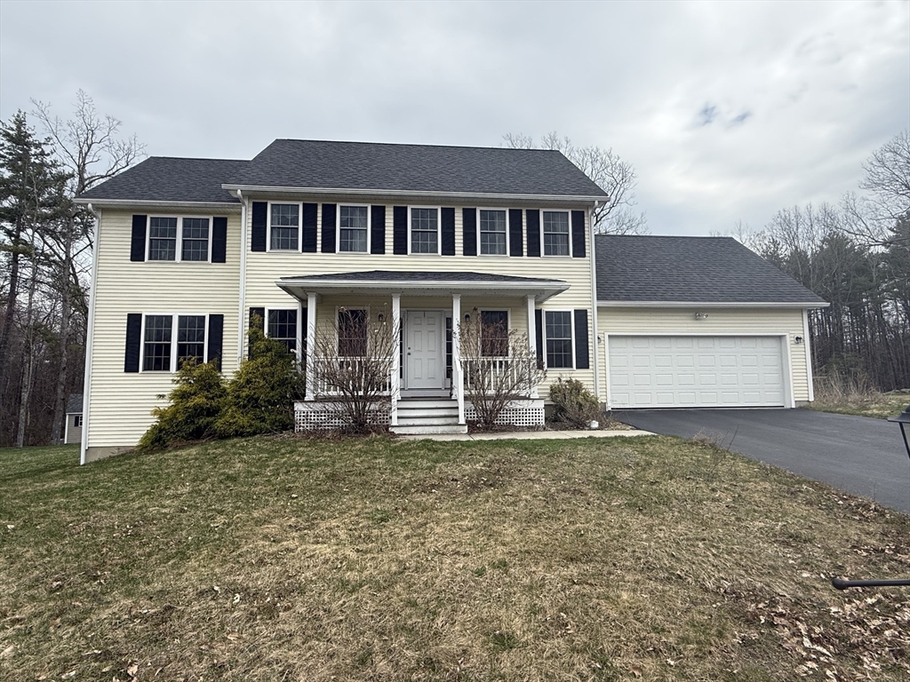 4 Waxen Way, Shirley, Massachusetts, 4 Bedrooms Bedrooms, 8 Rooms Rooms,2.5 BathroomsBathrooms,Residential,For Sale,Waxen Way,73505901