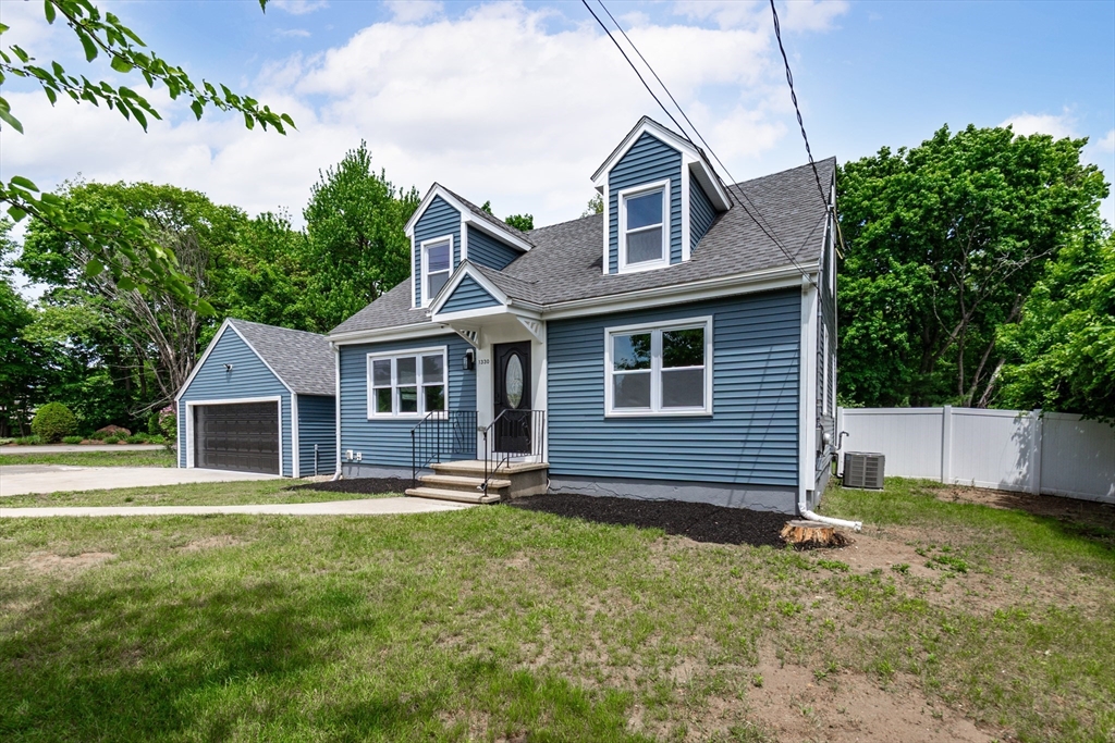 1330 Main St, Tewksbury, Massachusetts, 4 Bedrooms Bedrooms, 7 Rooms Rooms,2 BathroomsBathrooms,Residential,For Sale,Main St,73525989