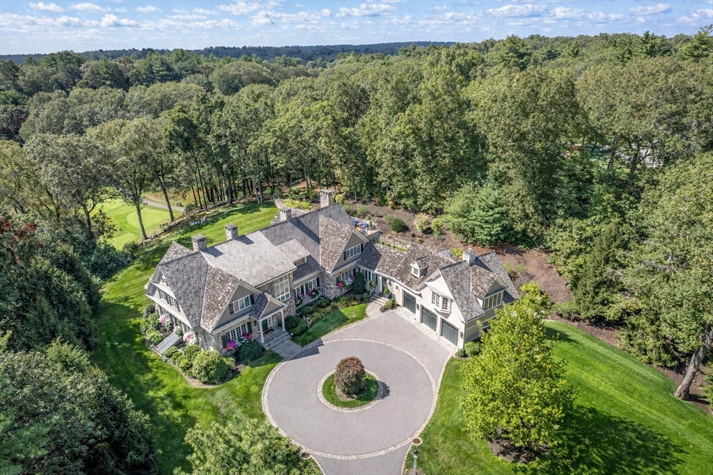 76 Robin Rd, Weston, Massachusetts, 5 Bedrooms Bedrooms, 12 Rooms Rooms,8 BathroomsBathrooms,Residential,For Sale,Robin Rd,73483740